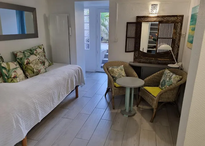 Zen Plage&centre Hébergement de vacances *